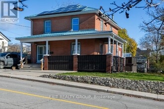 337 Dufferin Ave in Quinte West, ON - Building Photo - Building Photo