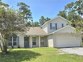 1045 Claire Dr in Slidell, LA - Building Photo
