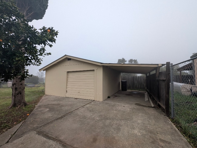 property at 1052 Thermalito Ave