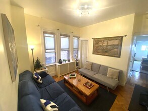 14 Tonnele Ave, Unit #2 in Jersey City, NJ - Foto de edificio - Building Photo