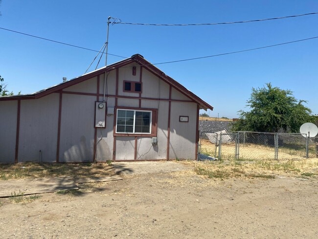 3704-3704 CA-140 in Merced, CA - Building Photo - Building Photo