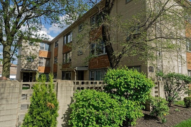 3515 S Harlem Ave, Unit 6B in Berwyn, IL - Building Photo - Building Photo