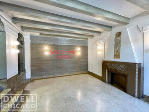 2606 N Kimball Ave, Unit 1B in Chicago, IL - Foto de edificio - Building Photo