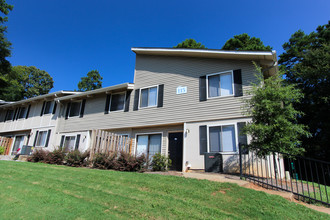 The Bluffs at Epps Bridge in Athens, GA - Building Photo - Building Photo