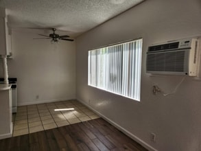 316 E Ave Q-7 in Palmdale, CA - Building Photo - Building Photo