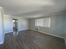 8834 Topanga Canyon Blvd, Unit 23 in Los Angeles, CA - Building Photo