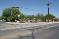 Curtis Road Mobile Home Park in Tucson, AZ - Foto de edificio - Building Photo