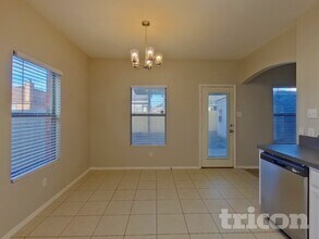 5825 Show Master Ln in Fort Worth, TX - Building Photo - Building Photo