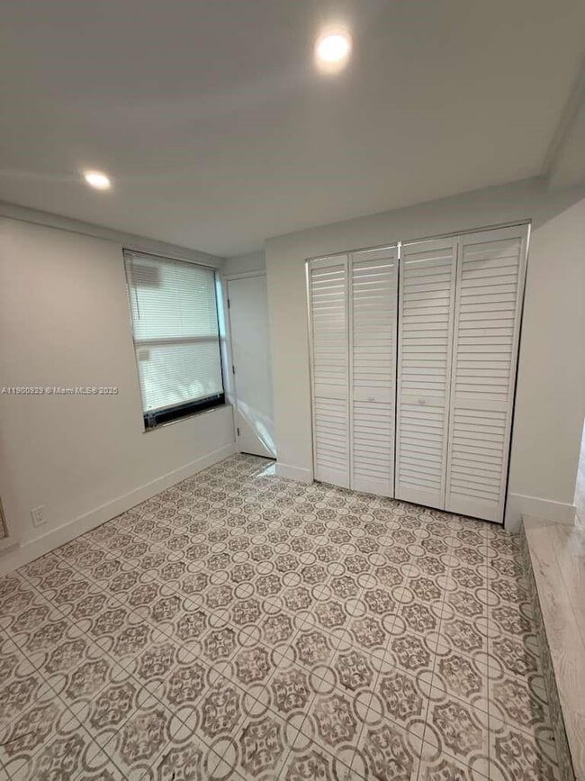 2227 Roosevelt St in Hollywood, FL - Building Photo - Building Photo