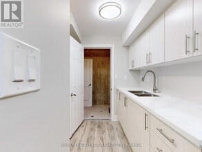 80 Armilia Pl in Whitby, ON - Building Photo - Building Photo