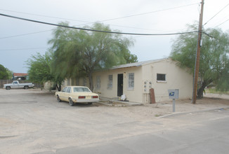 124-132 E Jacinto St in Tucson, AZ - Foto de edificio - Building Photo