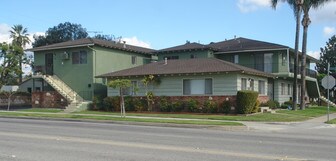 203 Orlando Way Apartments