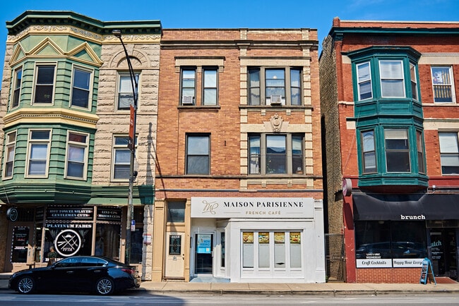 3307 N Clark St, Unit 3