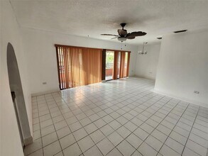 2944 E Missionwood Ln in Miramar, FL - Building Photo - Building Photo
