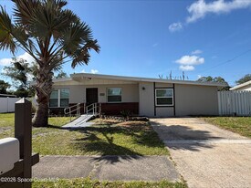 583 Gardenia Cir in Titusville, FL - Building Photo