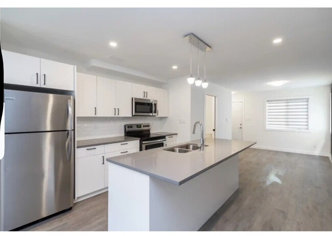 69 Fermor Ave in Winnipeg, MB - Building Photo - Building Photo