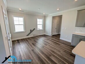 721 Emerald Bay Cir in Raleigh, NC - Building Photo - Building Photo