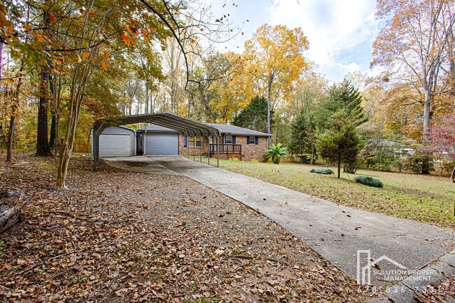 4979 Paris Ave in Powder Springs, GA - Building Photo - Building Photo