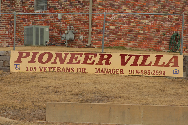 Pioneer Villa in Jenks, OK - Building Photo - Building Photo