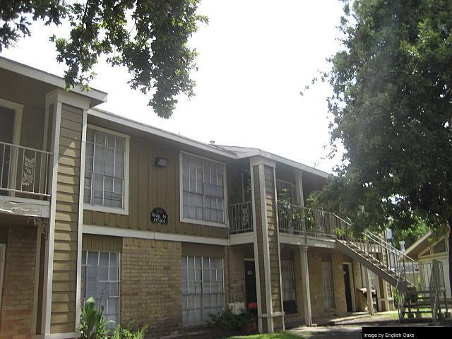 1320 Gessner Rd in Houston, TX - Building Photo