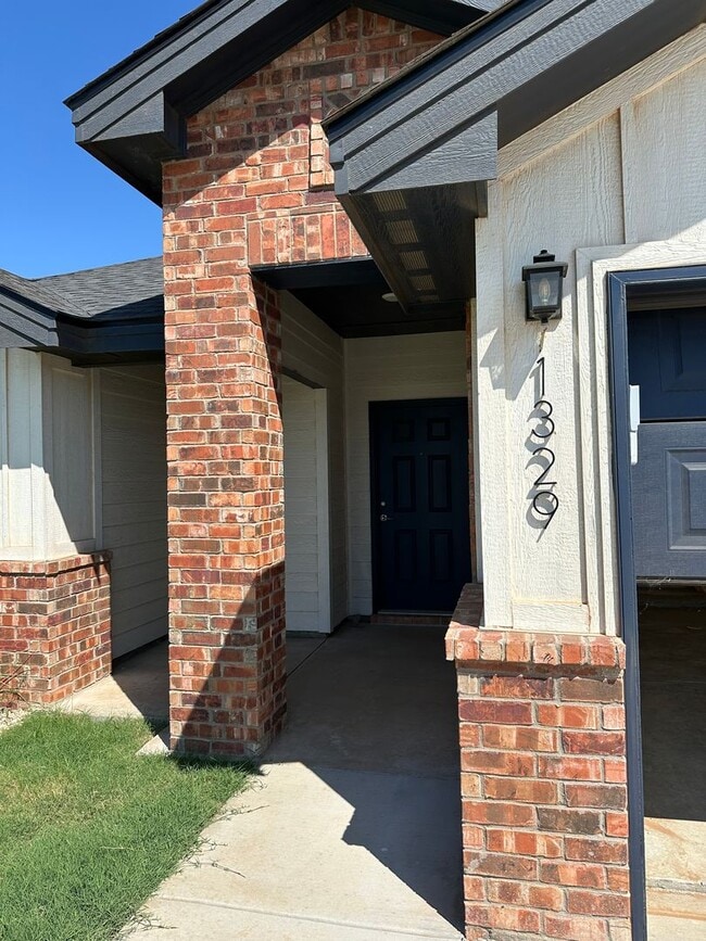 1329 Bajada St in Midland, TX - Building Photo - Building Photo