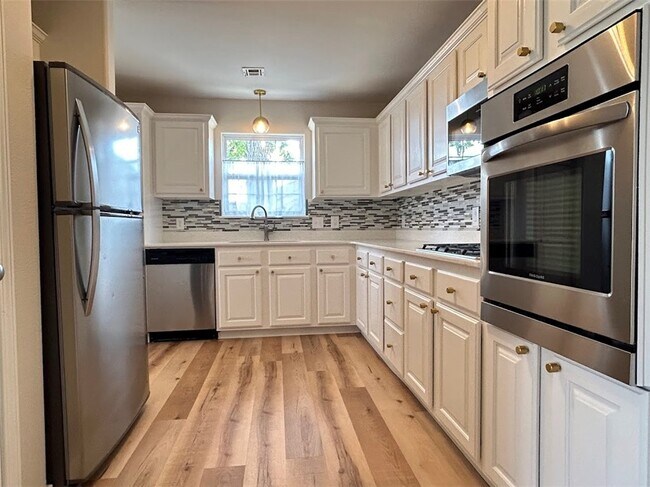 12 Valley View Cir in Bentonville, AR - Building Photo - Building Photo