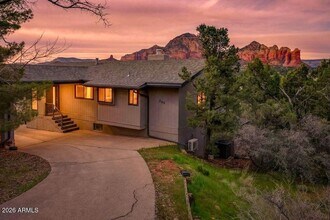 460 Panorama Blvd in Sedona, AZ - Building Photo - Building Photo
