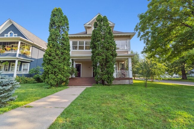 property at 1223 Dayton Ave