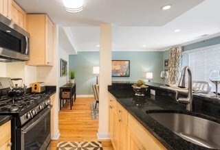 531 VFW Parkway in Boston, MA - Building Photo - Building Photo