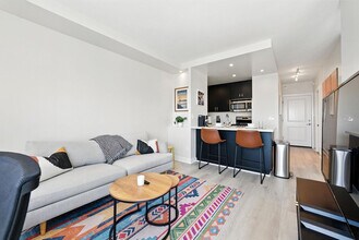 899 Pine St in San Francisco, CA - Building Photo - Building Photo