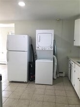 42 Weed Hill Ave in Stamford, CT - Building Photo - Building Photo