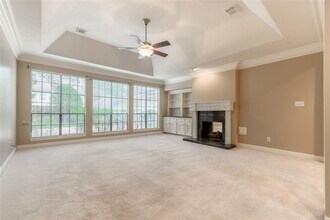 8010 Democracy Ct in Spring, TX - Foto de edificio - Building Photo