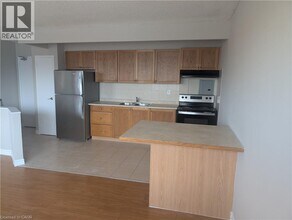 468 Ottawa St N in Hamilton, ON - Building Photo - Building Photo