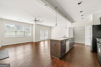 2411 Oakleaf Cir in Lithonia, GA - Building Photo - Building Photo