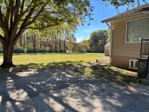 4937 N River Rd, Unit Unit B in West Lafayette, IN - Building Photo - Building Photo