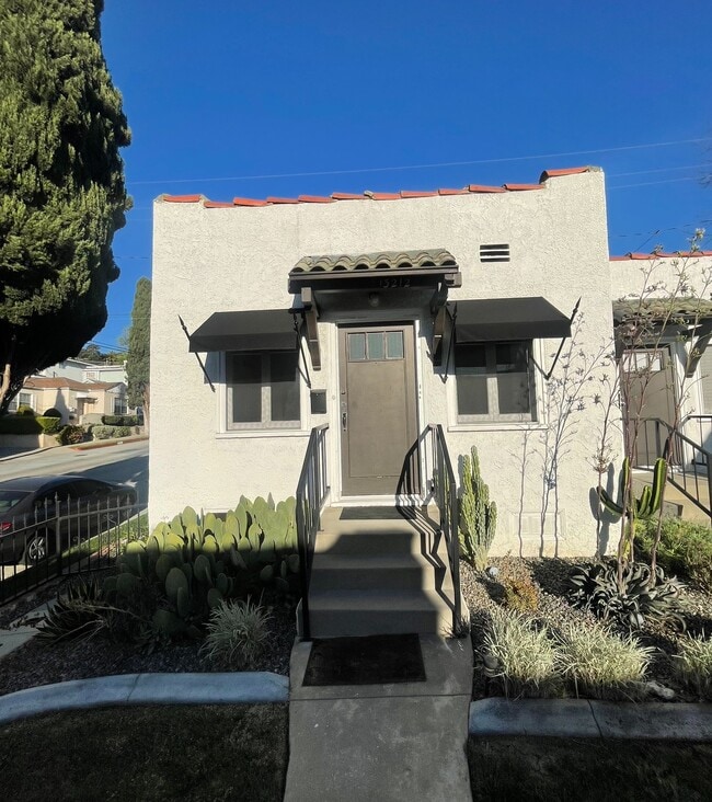 13212 Beverly Blvd in Whittier, CA - Building Photo - Building Photo