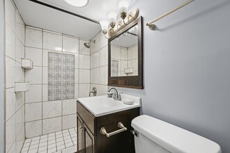 7820 S Sawyer Ave in Chicago, IL - Building Photo - Building Photo