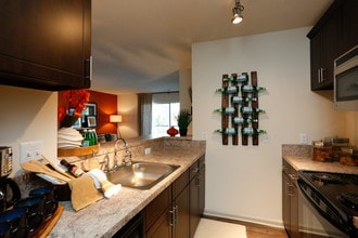Sailpointe at Lake Norman in Cornelius, NC - Building Photo - Interior Photo