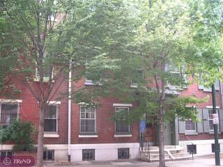 335-337 S 12th St in Philadelphia, PA - Foto de edificio - Building Photo