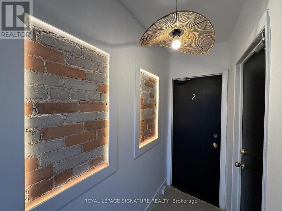 25 Firstbrooke Rd in Toronto, ON - Building Photo