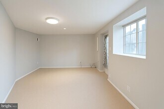 5314 Larochelle Dr in Alexandria, VA - Building Photo - Building Photo