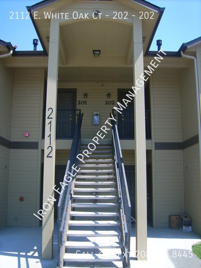 property at 2112 E White Oak Ct