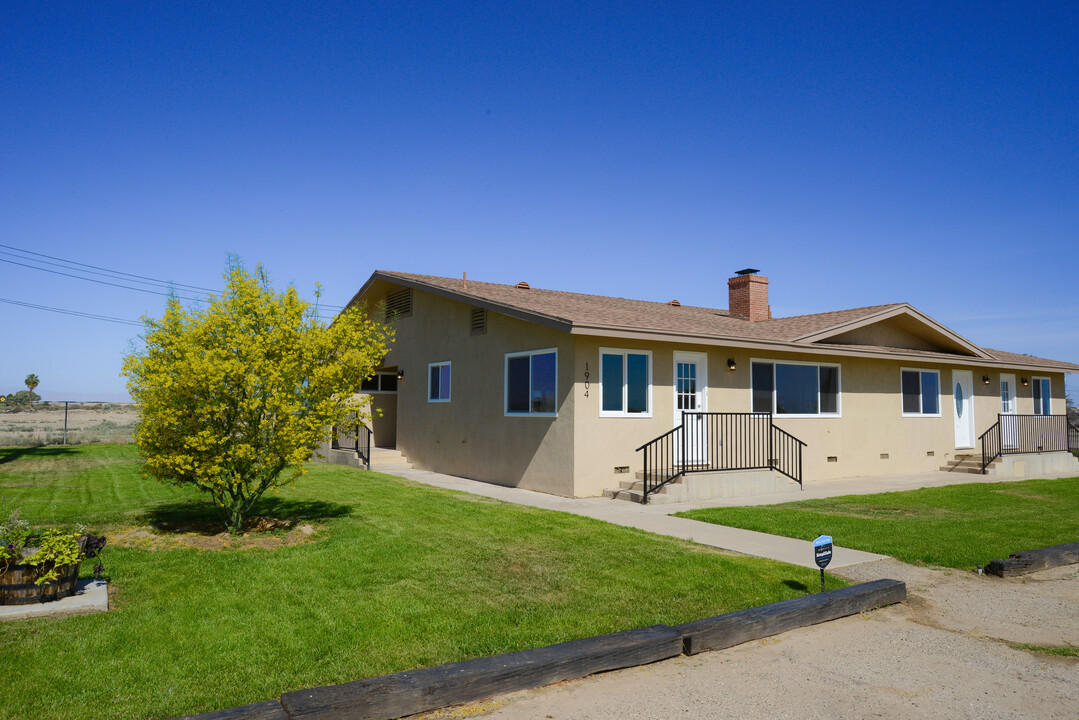 1904 W Highway 86 Rd in Westmorland, CA - Building Photo