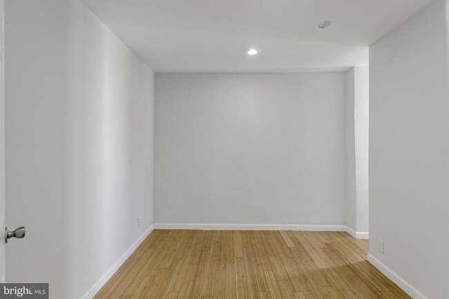 5019 Walnut St in Philadelphia, PA - Building Photo - Building Photo