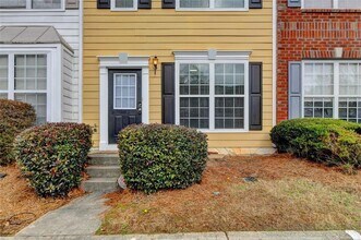 903 Redwood Dr in Norcross, GA - Building Photo - Building Photo