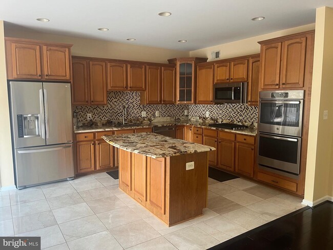 44259 Huron Ter in Ashburn, VA - Building Photo - Building Photo