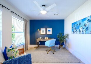 760 106th Ave N in Naples, FL - Building Photo - Building Photo