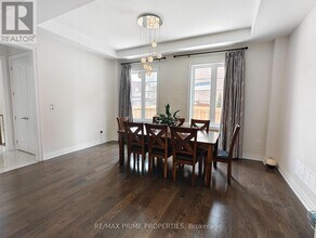 853 Harry Douglas St in Newmarket, ON - Building Photo - Building Photo