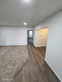 129 Mineau Ave photo'