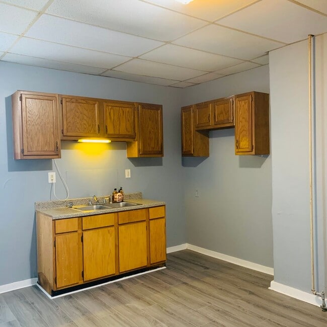 3420 W Jefferson St in Louisville, KY - Building Photo - Building Photo